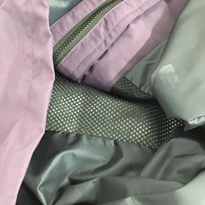 ザノースフェイス THE NORTH FACE ジャケット、上着 ジャンパー、ブルゾン np62550 マウンテンライトジャケット L ロゴ、文字 紫 / パープル / purple メンズ USED 古着 中古 10153527