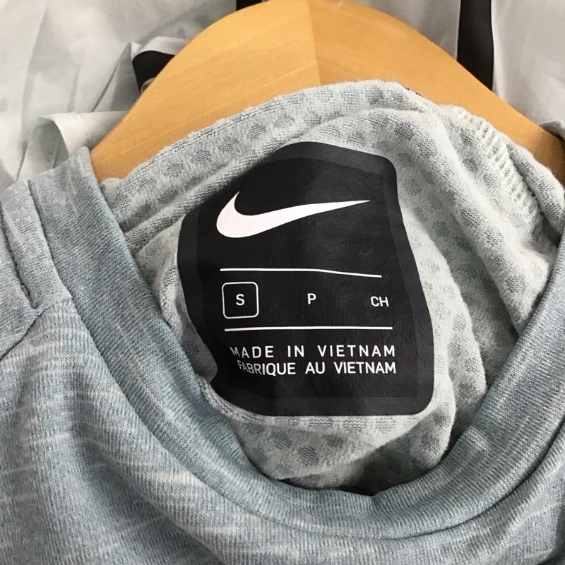 ナイキ NIKE パーカー 長袖 ar1710-005 ナイキテックパックサーマスフィアランニングトップパーカー S ロゴ、文字 マルチカラー / マルチカラー / multicolor メンズ USED 古着 中古 10153568