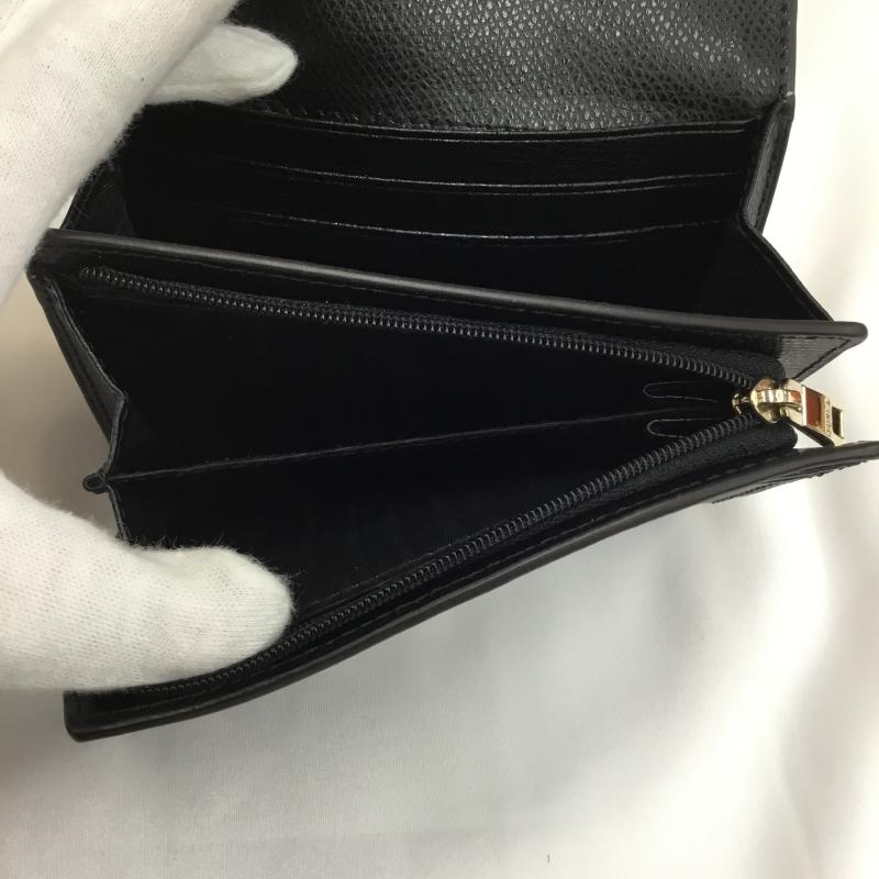 フルラ FURLA 財布 二つ折り ロゴ、文字 黒 / ブラック / black レディース USED 古着 中古 10153602