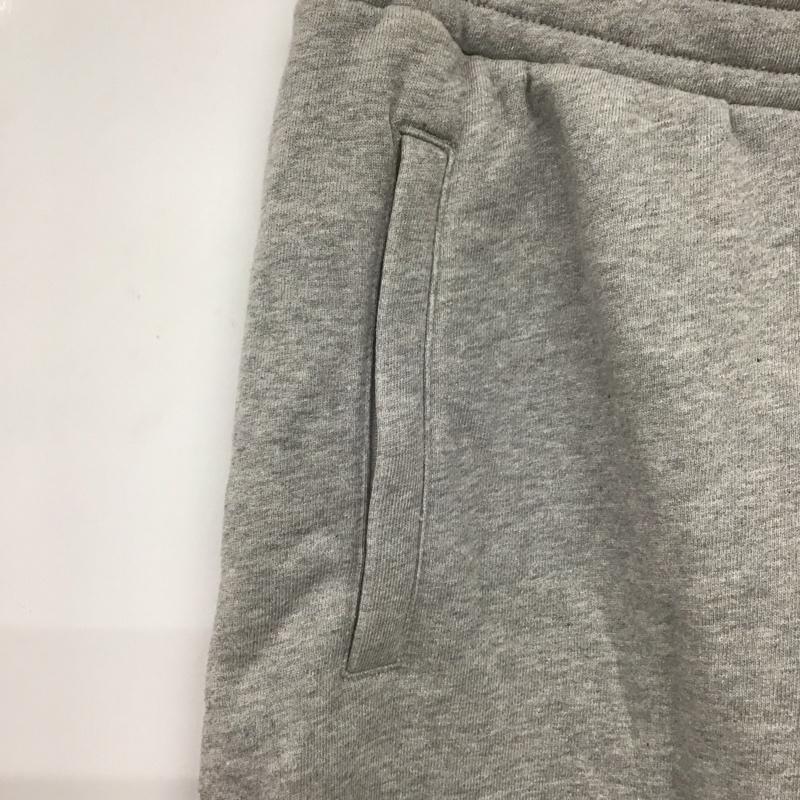 アディダス adidas パンツ ショートパンツ ed4697 ショートパンツ スウェットハーフパンツ L ロゴ、文字 灰 / グレー / gray メンズ USED 古着 中古 10153614