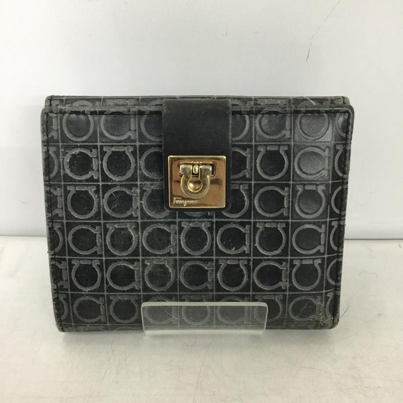 サルヴァトーレフェラガモ Salvatore Ferragamo 財布 二つ折り 総柄 黒 / ブラック / black レディース USED 古着 中古 10153682