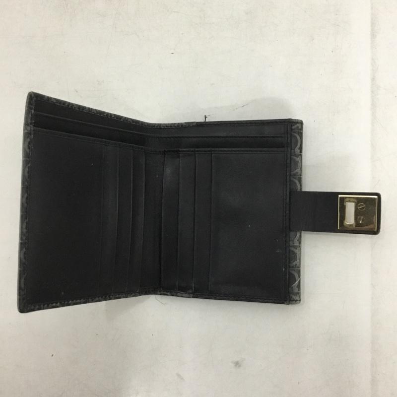 サルヴァトーレフェラガモ Salvatore Ferragamo 財布 二つ折り 総柄 黒 / ブラック / black レディース USED 古着 中古 10153682