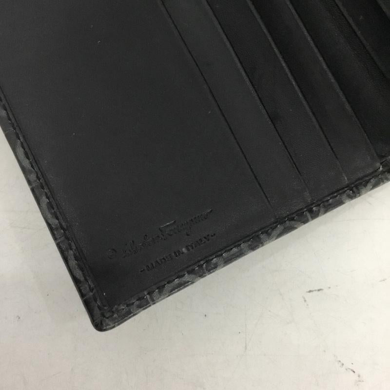 サルヴァトーレフェラガモ Salvatore Ferragamo 財布 二つ折り 総柄 黒 / ブラック / black レディース USED 古着 中古 10153682