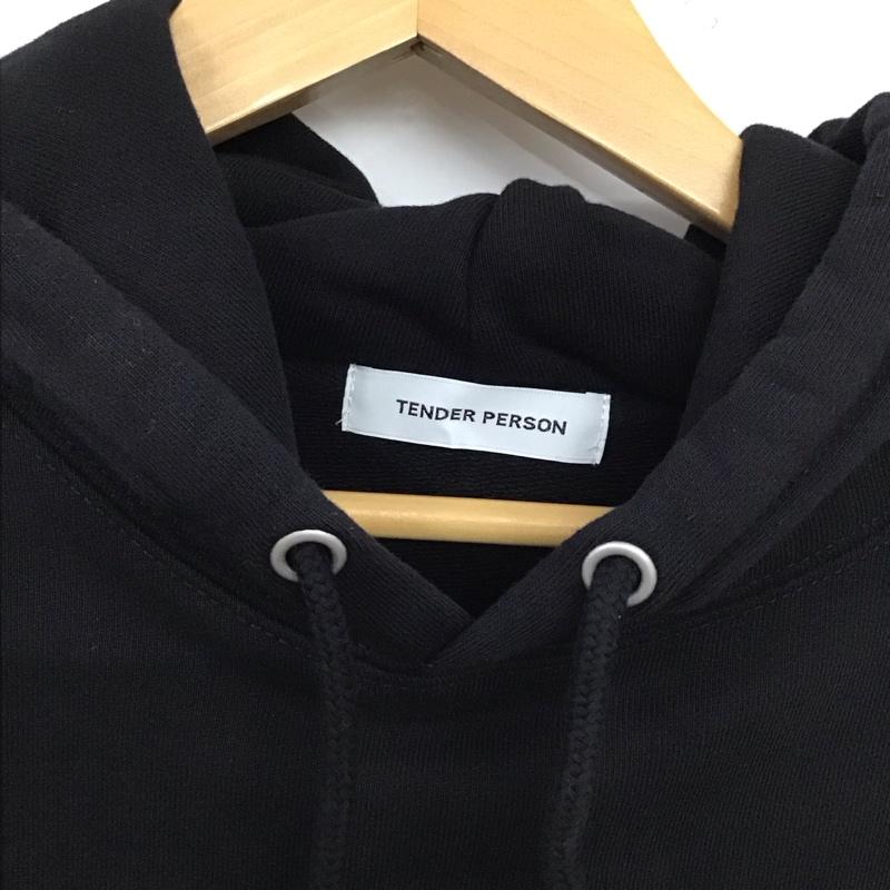 テンダーパーソン TENDER PERSON パーカー 長袖 長袖パーカー プルオーバーパーカー スウェット 4 ロゴ、文字 黒 / ブラック / black メンズ USED 古着 中古 10153748