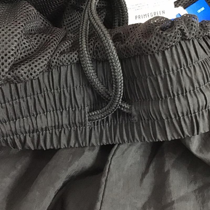 アディダス adidas パンツ ワークパンツ、ペインターパンツ ワイドパンツ ナイロンパンツ カジュアルパンツ L ロゴ、文字 黒 / ブラック / black レディース USED 古着 中古 10153814