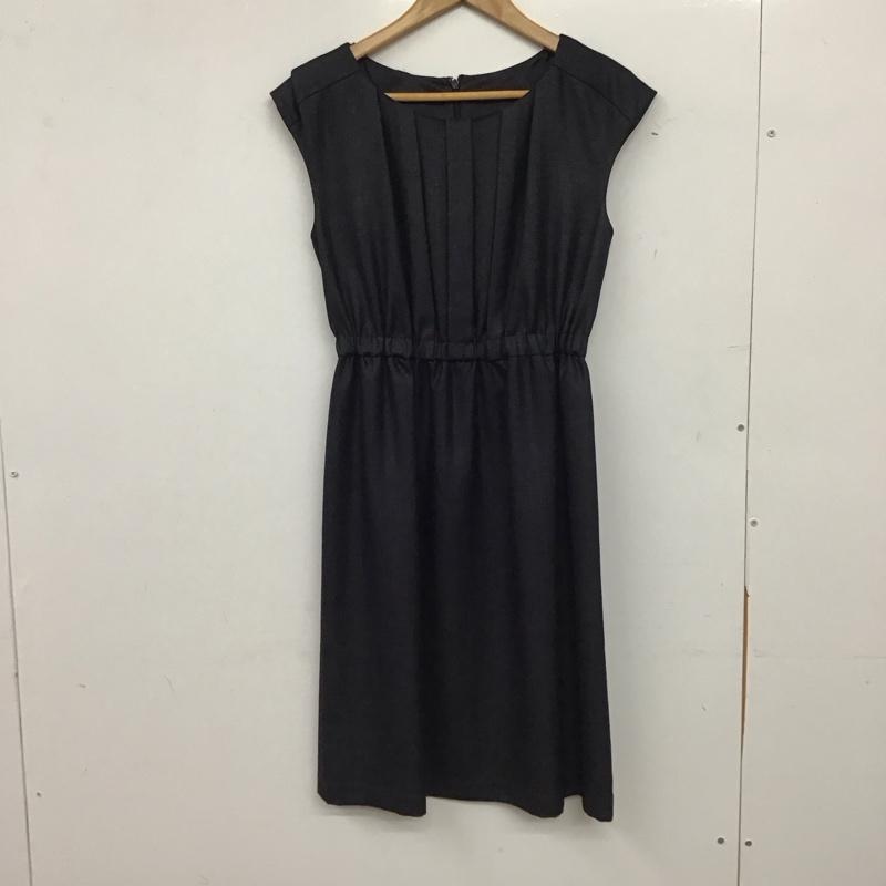 ユナイテッドアローズ UNITED ARROWS ワンピース ひざ丈スカート ノースリーブワンピース フレアスカート 無地 紺 / ネイビー / navy レディース USED 古着 中古 10153865