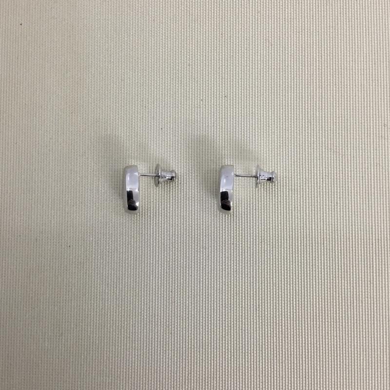 ヒアーズ h eres アクセサリー ピアス 楕円 オーバル 両耳用 箱有 無地 銀 / シルバー / silver color レディース USED 古着 中古 10153882