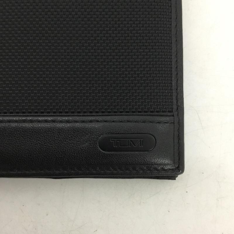 トゥミ TUMI 財布 二つ折り カードケース パスケース マルチケース ロゴ、文字 黒 / ブラック / black メンズ USED 古着 中古 10153884