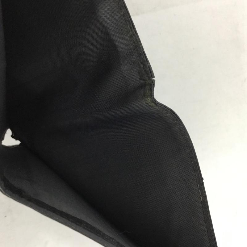 トゥミ TUMI 財布 二つ折り カードケース パスケース マルチケース ロゴ、文字 黒 / ブラック / black メンズ USED 古着 中古 10153884