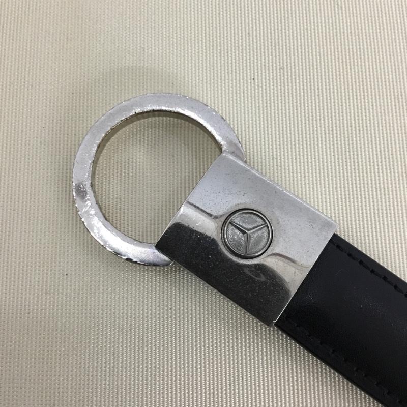 古着 USED キーホルダー キーホルダー ワンポイント 黒 / ブラック / black X 銀 / シルバー / silver color メンズ USED 古着 中古 10153888