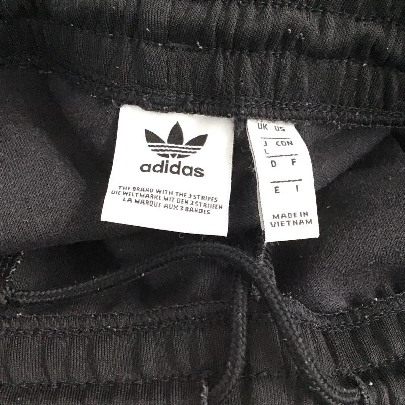 アディダス adidas パンツ ワークパンツ、ペインターパンツ ce2400 クラシックトラックパンツ ジャージ L ロゴ、文字 黒 / ブラック / black メンズ USED 古着 中古 10153952