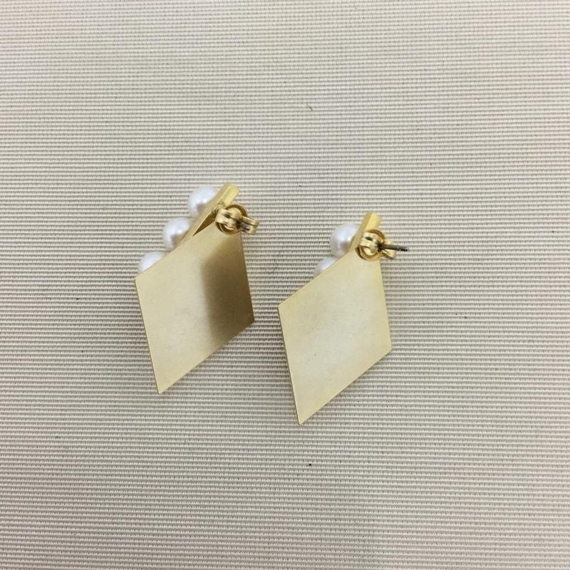 古着 USED アクセサリー ピアス シーズマーラ ひし形 パール 両耳 無地 金 / ゴールド / gold color レディース USED 古着 中古 10154195