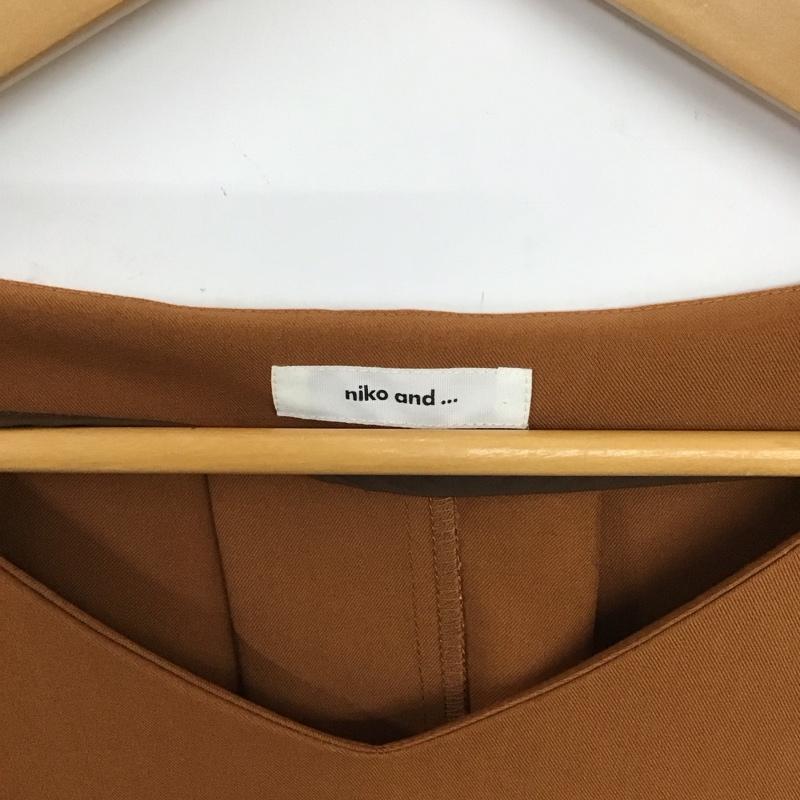 ニコアンド niko and... カットソー 半袖 半袖カットソー 無地Tシャツ Vネックカットソー 無地 茶 / ブラウン / brown レディース USED 古着 中古 10154218
