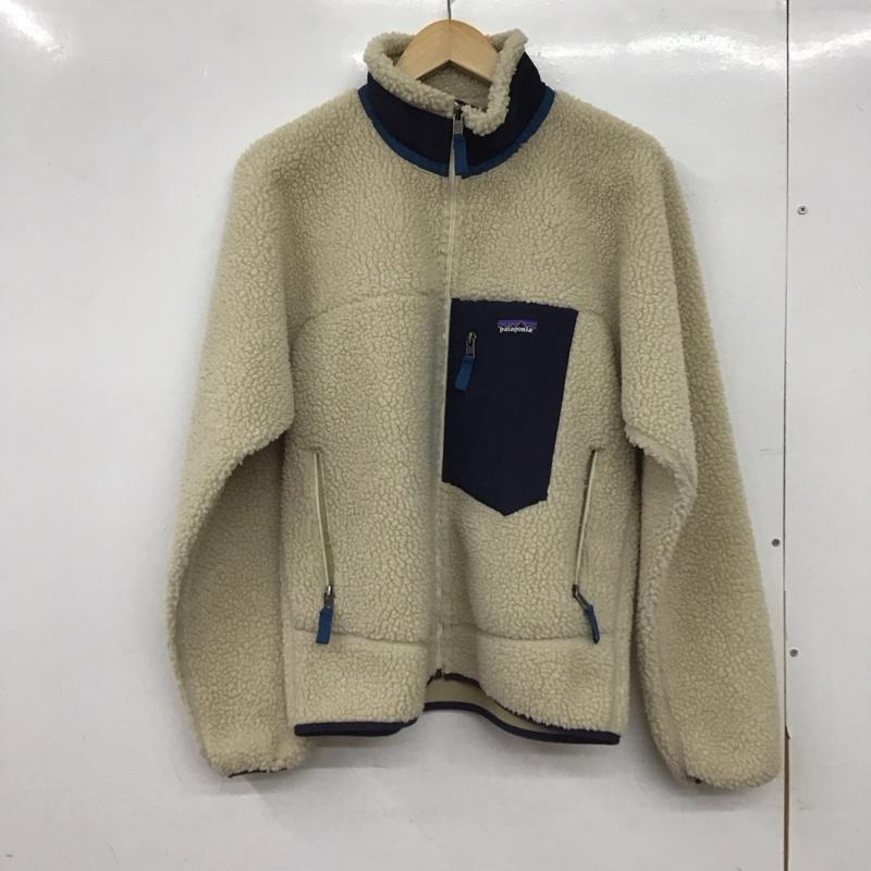 パタゴニア patagonia ジャケット、上着 ジャンパー、ブルゾン 23056fa18 クラシックレトロ ジャケット ジップアップジャケット XS ロゴ、文字 アイボリー / アイボリー / メンズ USED 古着 中古 10154246