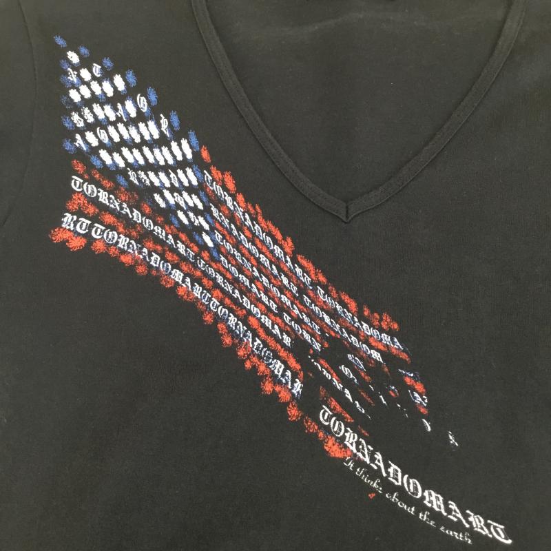 トルネードマート TORNADO MART Tシャツ 半袖 TORNADO MART Vネック 半袖 Tシャツ S ロゴ、文字 黒 / ブラック / black メンズ USED 古着 中古 10154393