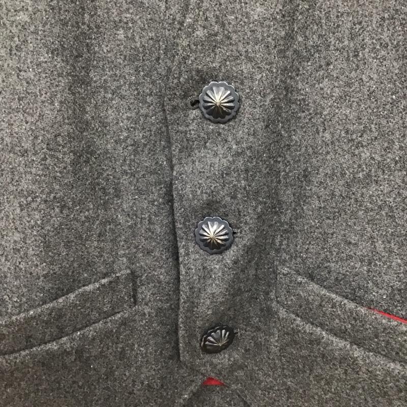 アユイテ AYUITE ベスト ベスト ベスト フロントボタン ノースリーブ 2 無地 灰 / グレー / gray メンズ USED 古着 中古 10154403