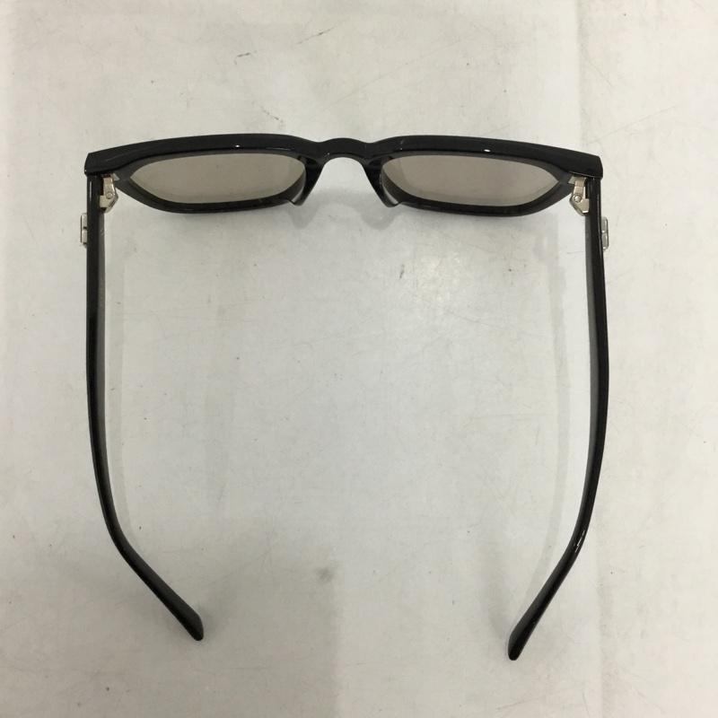 ジェントルモンスター GENTLE MONSTER めがね・サングラス サングラス PINO ロゴ、文字 黒 / ブラック / black メンズ USED 古着 中古 10154448