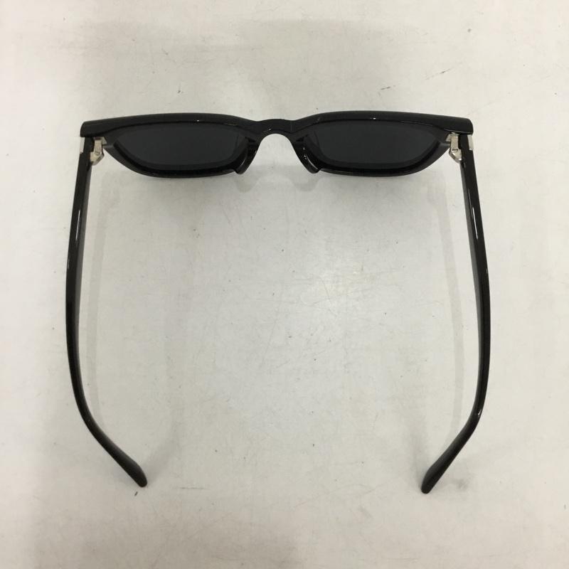 ジェントルモンスター GENTLE MONSTER めがね・サングラス サングラス BY ROW ロゴ、文字 黒 / ブラック / black メンズ USED 古着 中古 10154502