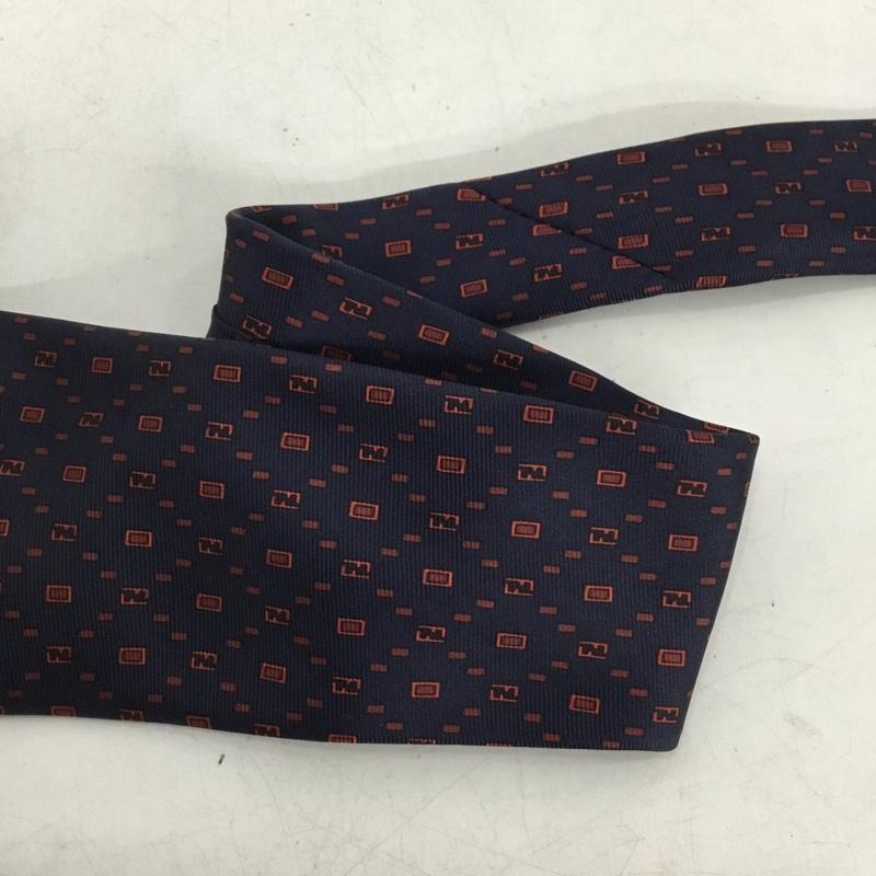 フェンディ FENDI ネクタイ ネクタイ シルク イタリア製 総柄 紺 / ネイビー / navy X 赤 / レッド / red メンズ USED 古着 中古 10154539