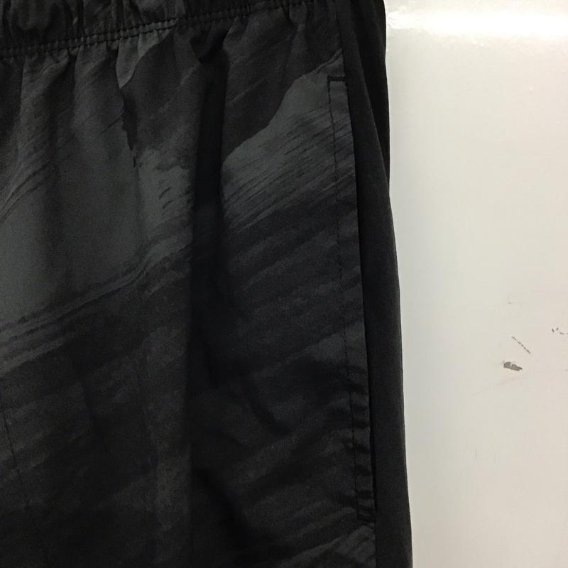 ナイキ NIKE パンツ ショートパンツ dd1721-010 ウーブンパンツ S ロゴ、文字 X プリント 黒 / ブラック / black メンズ USED 古着 中古 10154605