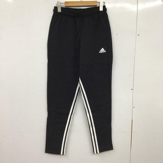 アディダス adidas パンツ ワークパンツ、ペインターパンツ fwq69 テーパードパンツ ジャージ S ロゴ、文字 黒 / ブラック / black メンズ USED 古着 中古 10154627
