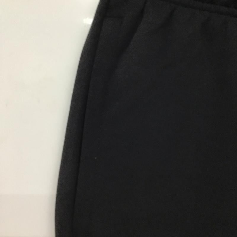 アディダス adidas パンツ ワークパンツ、ペインターパンツ fwq69 テーパードパンツ ジャージ S ロゴ、文字 黒 / ブラック / black メンズ USED 古着 中古 10154627