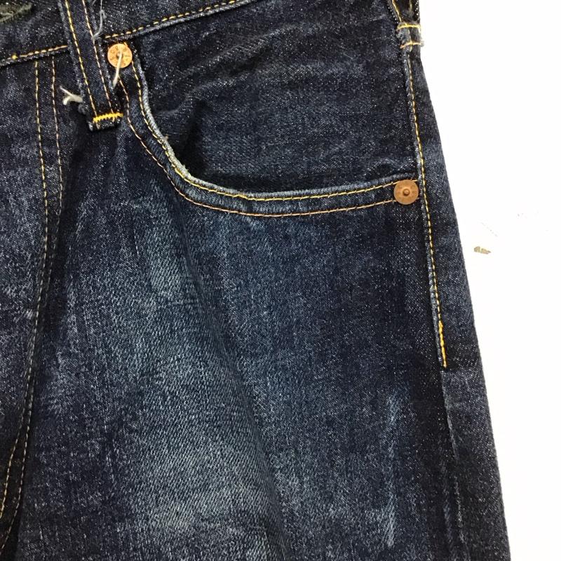 エヴィス EVISU パンツ デニム、ジーンズ デニムパンツ スリムパンツ カジュアルパンツ 29インチ ダメージ加工 インディゴ / インディゴ / Indigo メンズ USED 古着 中古 10154685