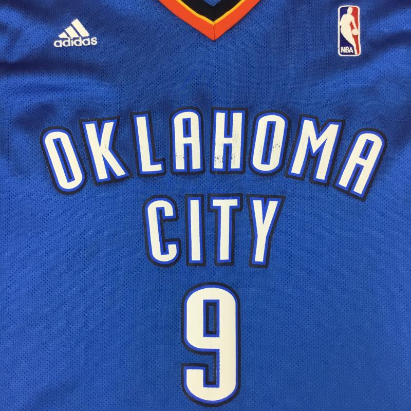 アディダス adidas タンクトップ タンクトップ adidas NBA OKLAHOMACITY IBAKA 9 バスケットボールユニフォーム S ロゴ、文字 青 / ブルー / blue メンズ USED 古着 中古 10154734