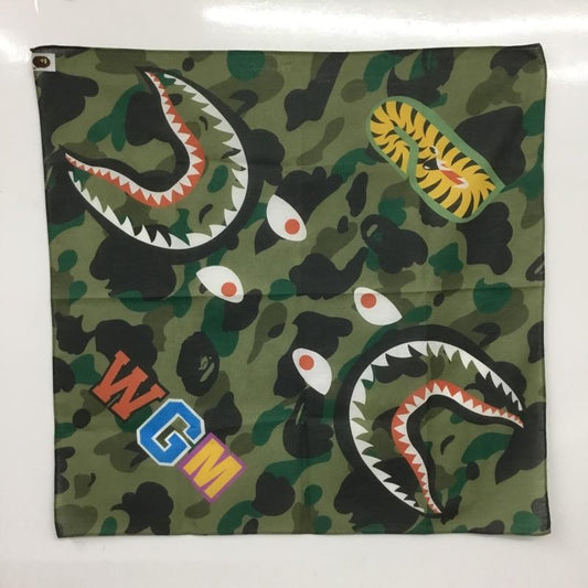 アベイシングエイプ A BATHING APE ファッション小物 バンダナ BAPE 1ST CAMO SHARK BANDANA シャーク 総柄 マルチカラー / マルチカラー / multicolor メンズ USED 古着 中古 10154899