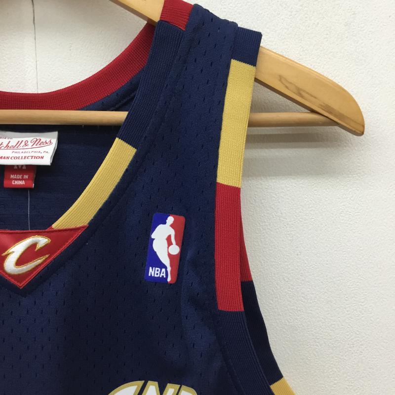 ミッチェルアンドネス Mitchell&Ness タンクトップ タンクトップ Mitchell&Ness NBA Swingman Jersey Lebron James 23 M ロゴ、文字 紺 / ネイビー / navy メンズ USED 古着 中古 10154909