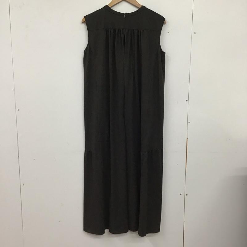 ニジュウサンク 23区 ワンピース ロングスカート ノースリーブ 38 無地 ダークブラウン / ダークブラウン / レディース USED 古着 中古 10154939