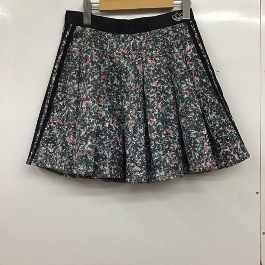 アディダス adidas スカート ひざ丈スカート GN3040 フレアスカート L 総柄 マルチカラー / マルチカラー / multicolor レディース USED 古着 中古 10155008
