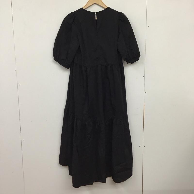 ザラ ZARA ワンピース ロングスカート 8342 302 800 パフスリーブ ティアードワンピース 半袖 M 無地 黒 / ブラック / black レディース USED 古着 中古 10155072