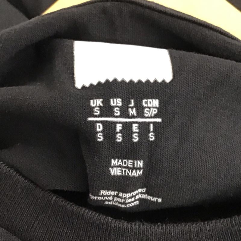 アディダス adidas Tシャツ 半袖 半袖カットソー プリントTシャツ クルーネックカットソー S ロゴ、文字 黒 / ブラック / black メンズ USED 古着 中古 10155189