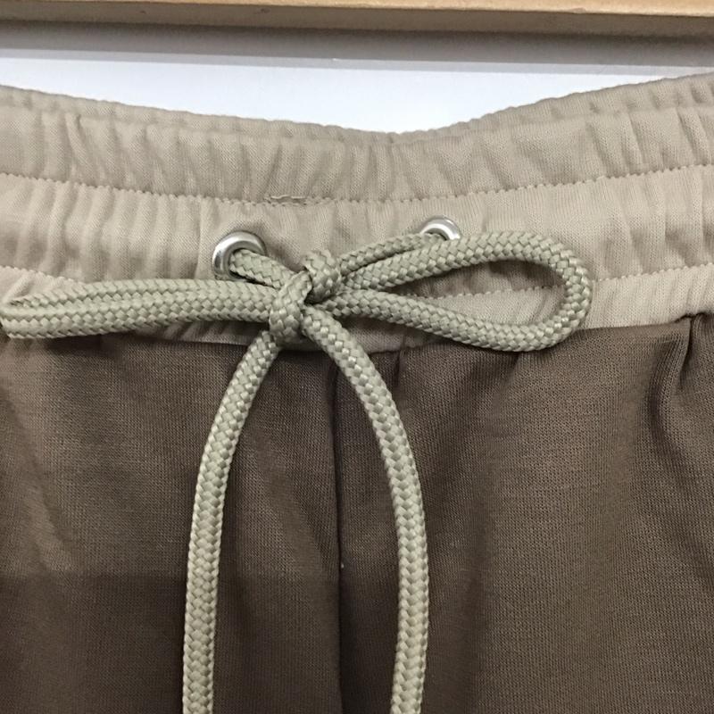アンゲネーム ANGENEHM パンツ ショートパンツ ショートパンツ ハーフパンツ カジュアルパンツ M ロゴ、文字 ベージュ / ベージュ / beige メンズ USED 古着 中古 10155199