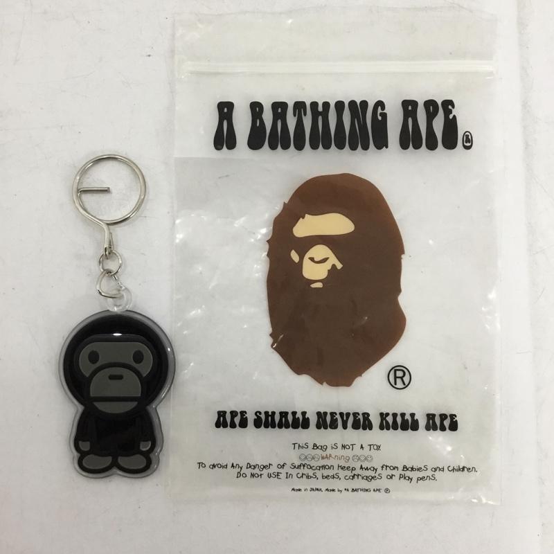 アベイシングエイプ A BATHING APE キーホルダー キーホルダー BABY MILO キャラクター 黒 / ブラック / black X 灰 / グレー / gray メンズ USED 古着 中古 10155271