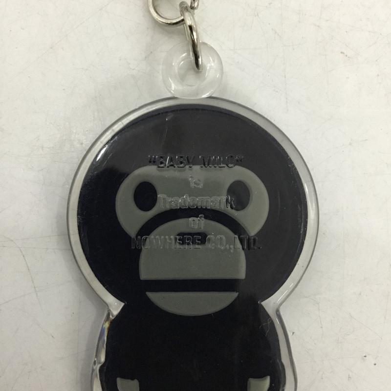 アベイシングエイプ A BATHING APE キーホルダー キーホルダー BABY MILO キャラクター 黒 / ブラック / black X 灰 / グレー / gray メンズ USED 古着 中古 10155271
