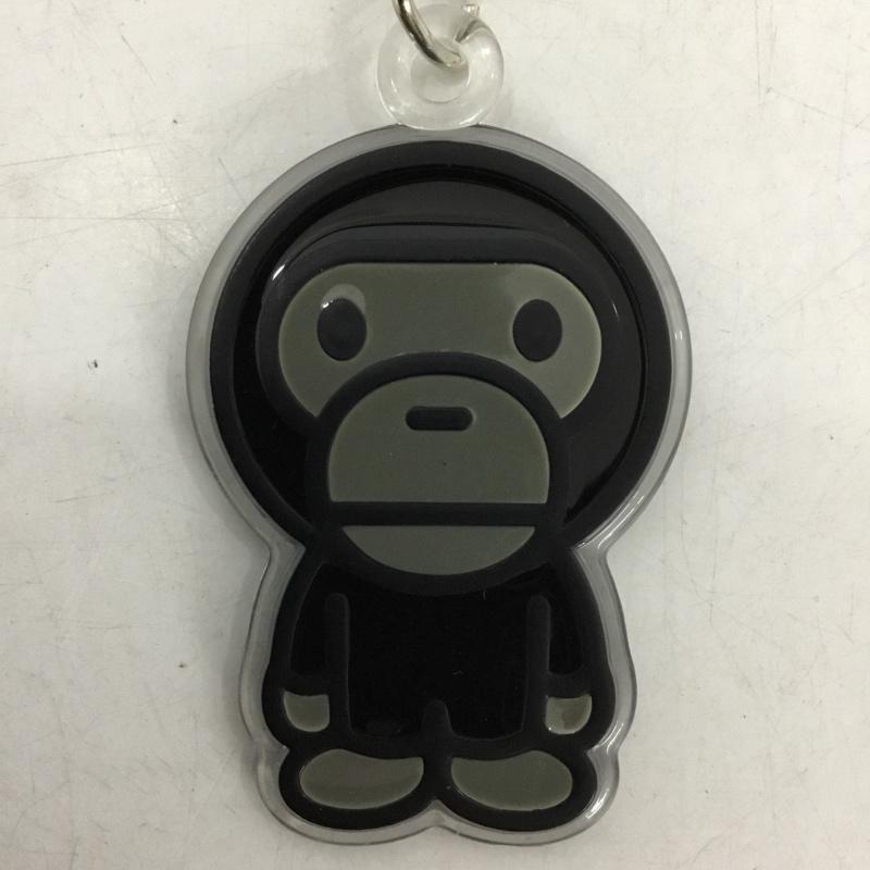 アベイシングエイプ A BATHING APE キーホルダー キーホルダー BABY MILO キャラクター 黒 / ブラック / black X 灰 / グレー / gray メンズ USED 古着 中古 10155271
