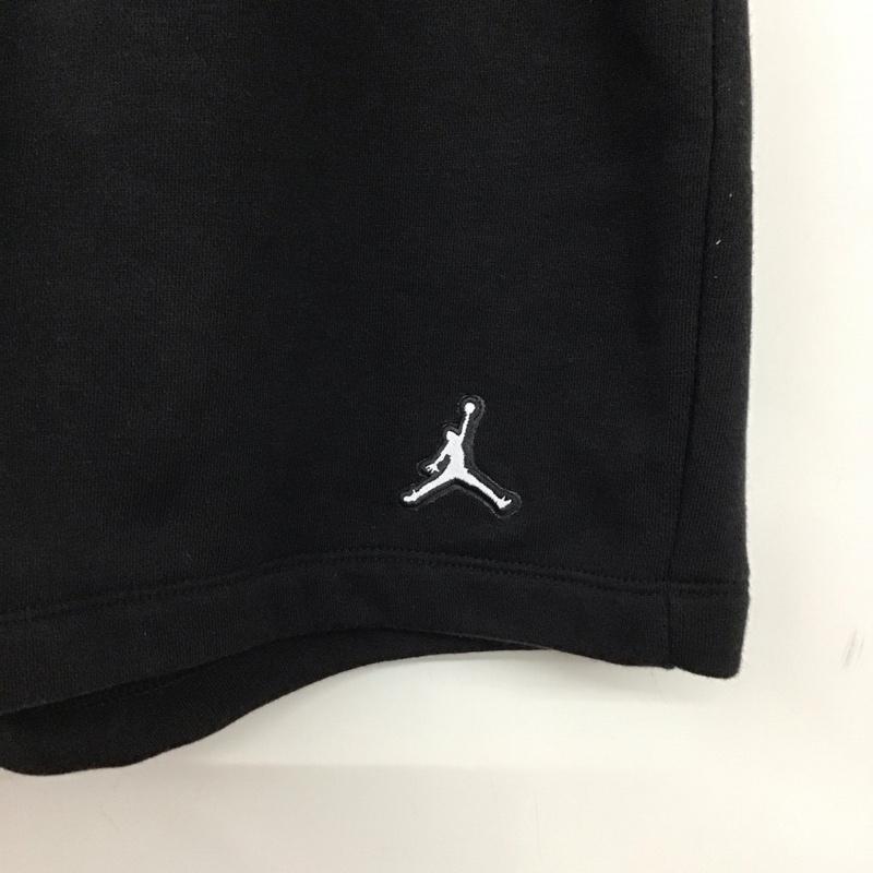 ナイキ NIKE パンツ ショートパンツ ショートパンツ ハーフパンツ カジュアルパンツ M ロゴ、文字 黒 / ブラック / black メンズ USED 古着 中古 10155410