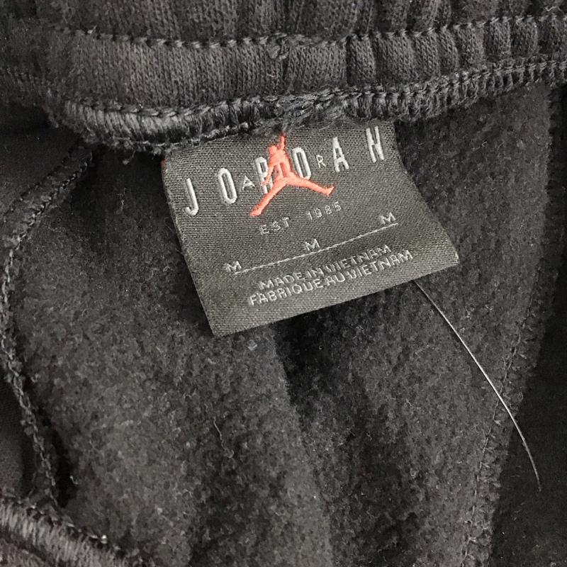 ナイキ NIKE パンツ ショートパンツ ショートパンツ ハーフパンツ カジュアルパンツ M ロゴ、文字 黒 / ブラック / black メンズ USED 古着 中古 10155410