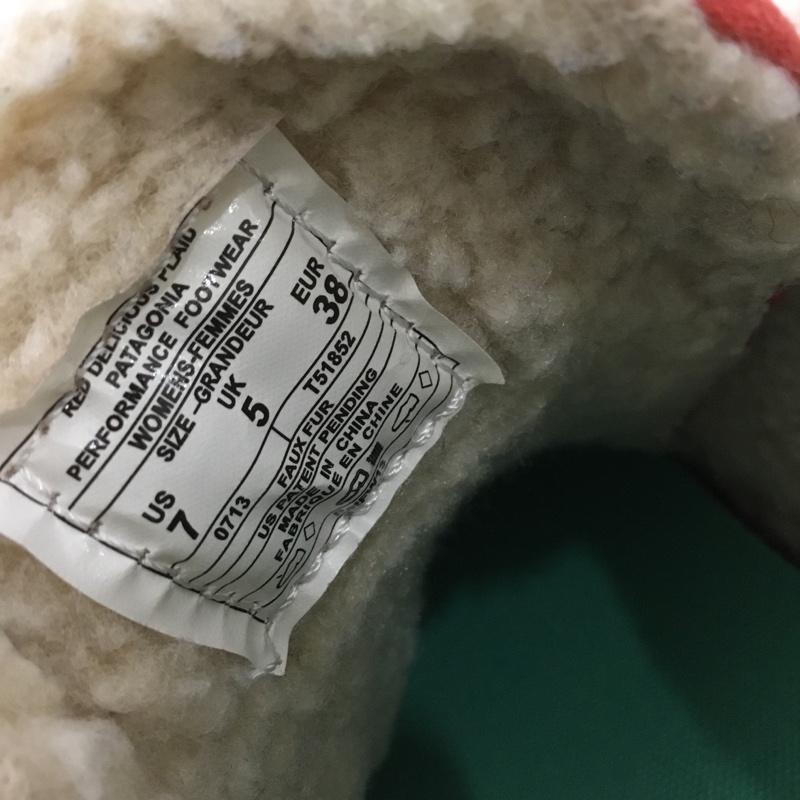 パタゴニア patagonia スニーカー スニーカー T51852 ボア UK5 チェック US：7 ロゴ、文字 赤 / レッド / red レディース USED 古着 中古 10155444