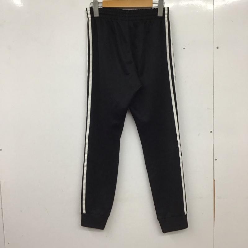 アディダス adidas パンツ ワークパンツ、ペインターパンツ ジャージパンツ ワイドパンツ カジュアルパンツ S ロゴ、文字 黒 / ブラック / black メンズ USED 古着 中古 10155489