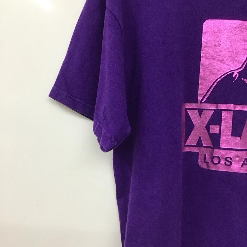 エクストララージ XLARGE Tシャツ 半袖 半袖カットソー プリントTシャツ クルーネックカットソー M ロゴ、文字 紫 / パープル / purple メンズ USED 古着 中古 10155541