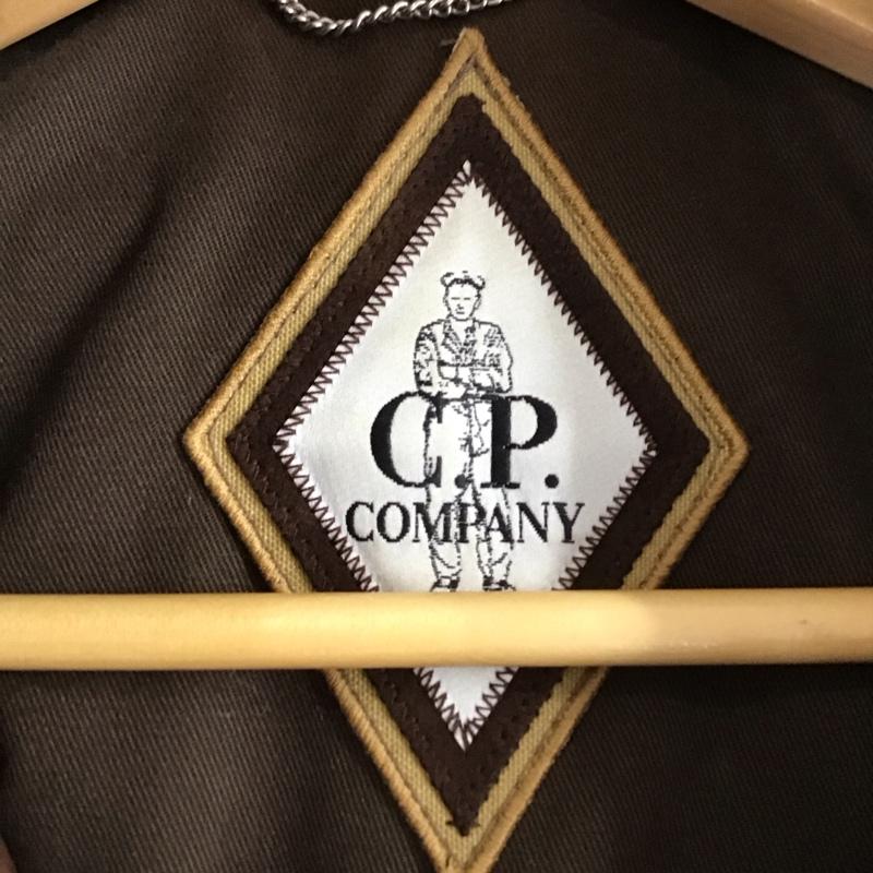 シーピーカンパニー C.P. COMPANY ジャケット、上着 ジャンパー、ブルゾン ジップアップジャケット アウター 古着 48 無地 茶 / ブラウン / brown メンズ USED 古着 中古 10155602