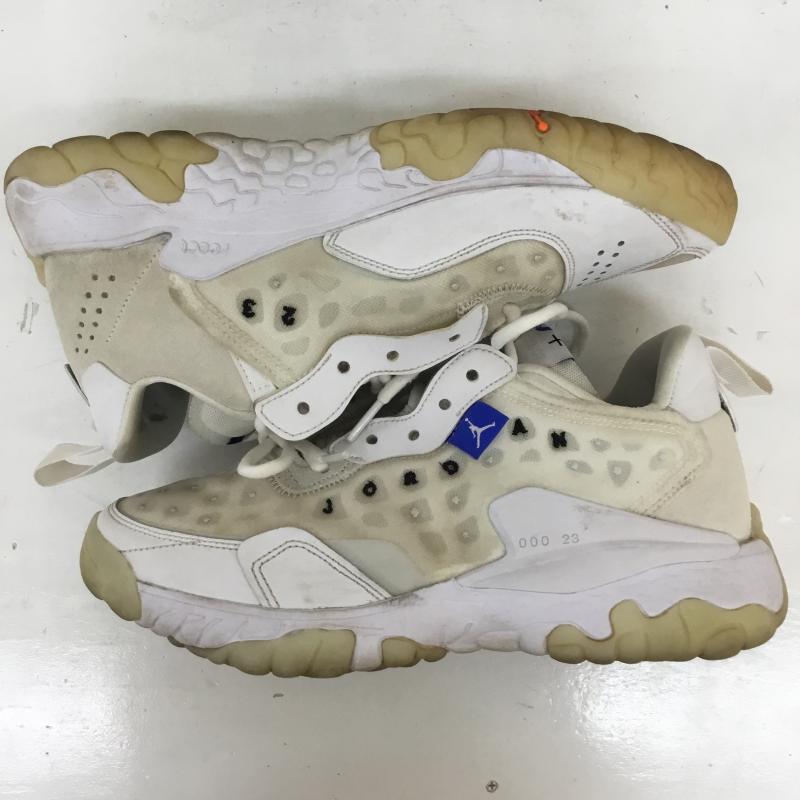 ナイキ NIKE スニーカー スニーカー JORDAN BRAND JORDAN DELTA 2 WHITE CV8121-102 26.0cm ロゴ、文字 白 / ホワイト / white メンズ USED 古着 中古 10155710