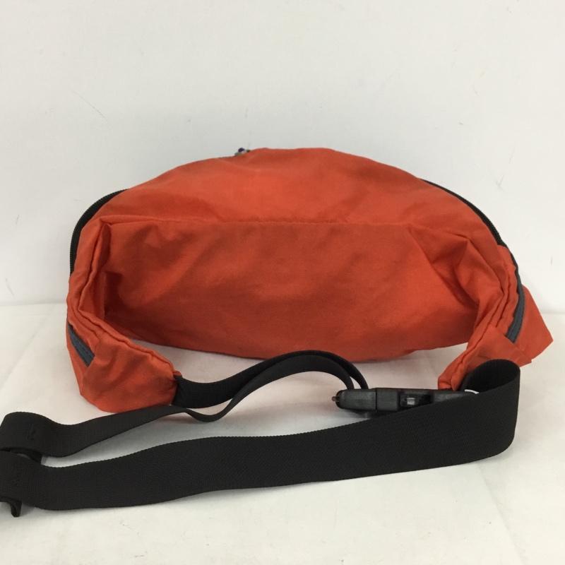 パタゴニア patagonia ウエストバッグ ウエストバッグ 2001年 USA製 ヒップバッグ ロゴ、文字 赤 / レッド / red メンズ USED 古着 中古 10155855