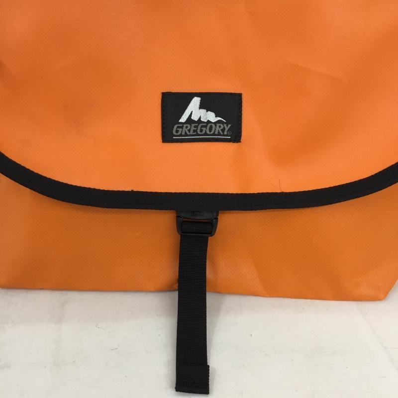 グレゴリー GREGORY メッセンジャーバッグ メッセンジャーバッグ ショルダーバッグ ロゴ、文字 橙 / オレンジ / orange メンズ USED 古着 中古 10155866