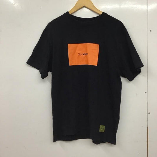 サブサエティ Subciety Tシャツ 半袖 半袖カットソー プリントTシャツ クルーネックカットソー L ロゴ、文字 黒 / ブラック / black メンズ USED 古着 中古 10155894