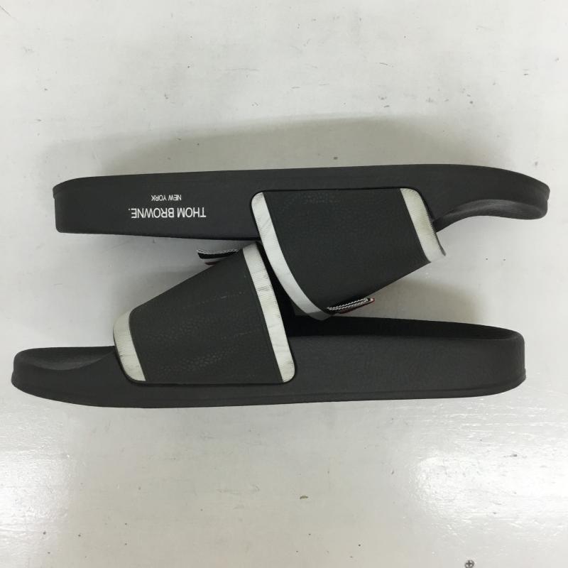 トムブラウン THOM BROWNE サンダル サンダル THOM BROWNE ラバープール スライド サンダル US：7 無地 黒 / ブラック / black メンズ USED 古着 中古 10155970