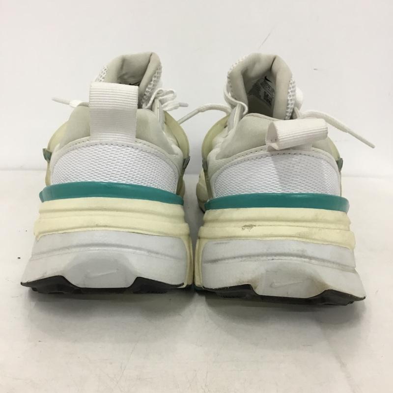 ナイキ NIKE スニーカー スニーカー FD0736-105 WMNS V2K RUN 29cm 29.0cm ロゴ、文字 白 / ホワイト / white X 水色 / ライトブルー / メンズ USED 古着 中古 10156001